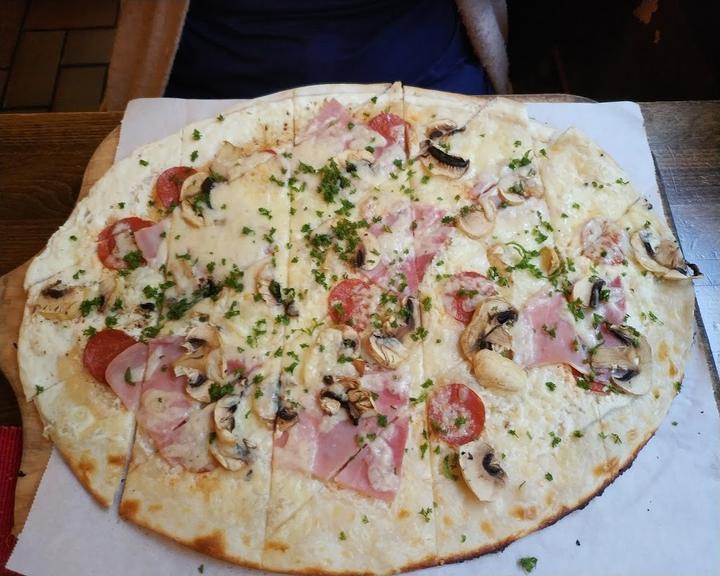 KAMIN - Das Flammkuchen Restaurant